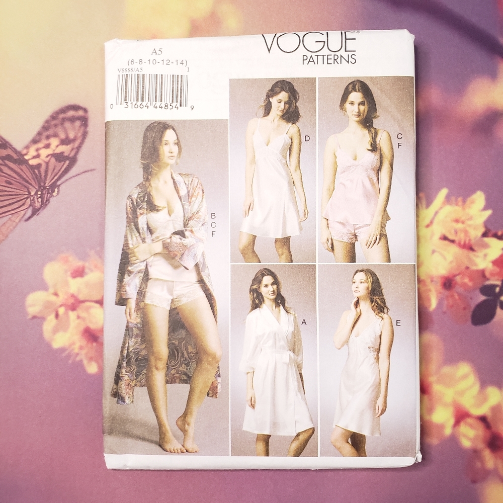 V8888 Vogue Sewing Pattern Robe Camisole Lingerie
